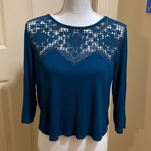 American Eagle cropped top.